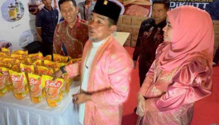 Dukung Stabilitas Harga Pangan, PT Musim Mas Hadirkan Minyak Goreng Murah di Helat Pelalawan
